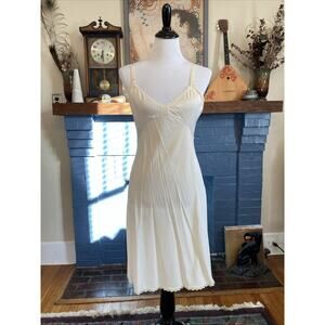 Vintage Shadowline Women's L / XL Nylon Full Slip Lace Ivory Size 38